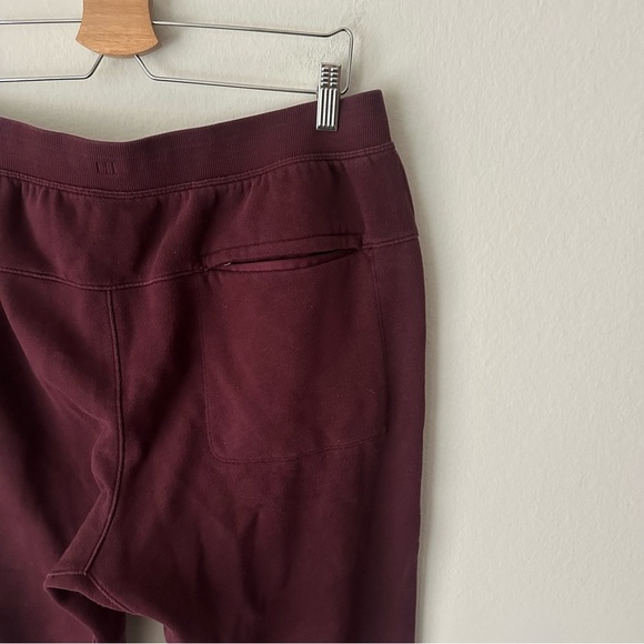 Lululemon Cropped Sweatpants in Burgundy XL - Picture 9 of 11